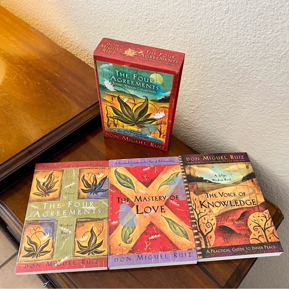 The Four Agreements ~Toltec Wisdom Collection ~ 3 Book Box Set ~ Don Miguel Ruiz - Picture 7 of 10